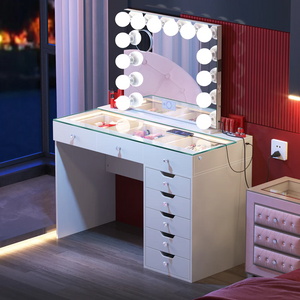 Diana 8 Vanity Set with 14 Bulbs Vanity Mirror