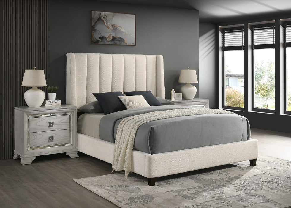 Agnes White Boucle Queen Upholstered Bed