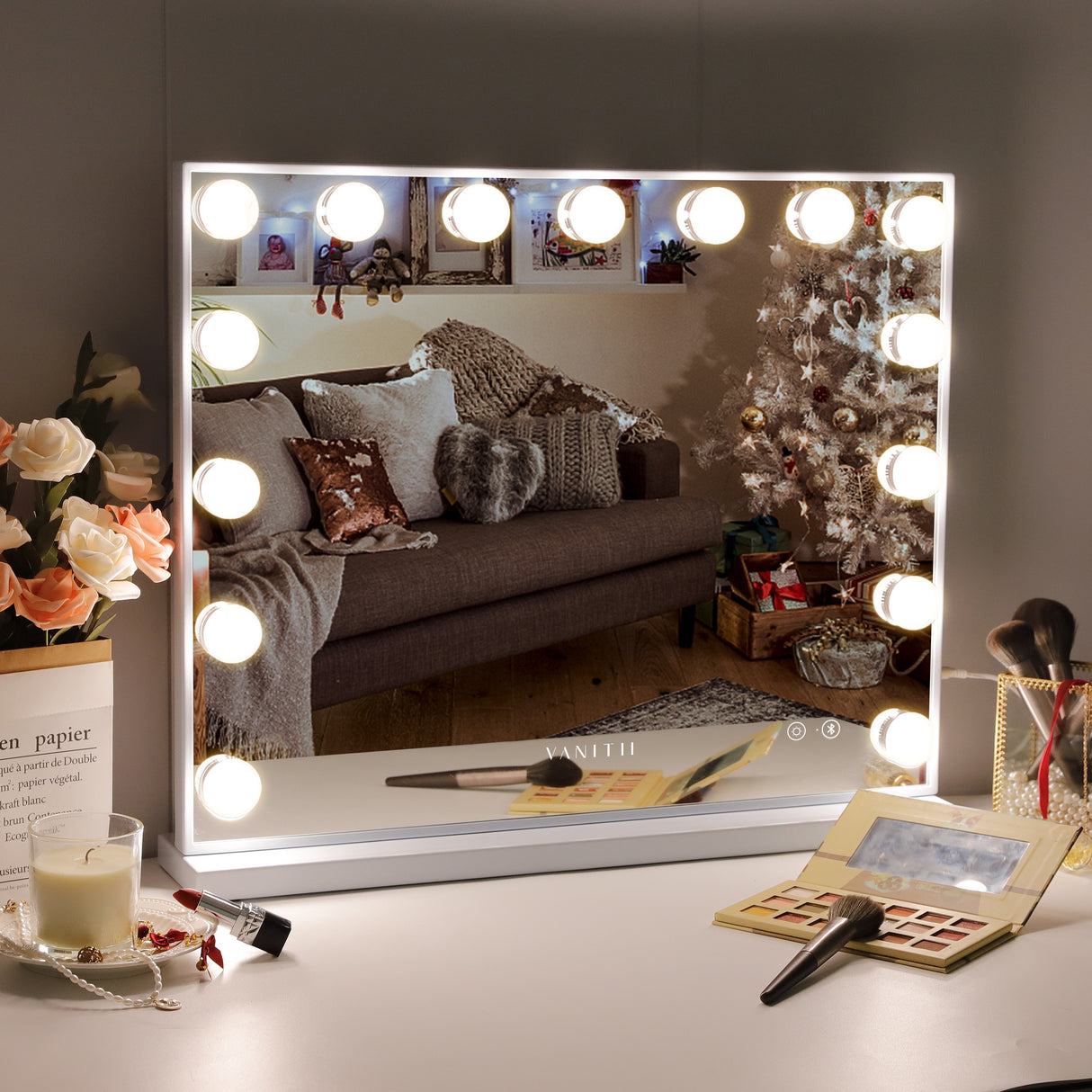 VANITII Mary Hollywood Vanity Mirror with Bluetooth XXL - 15 Dimmable LED Bulbs