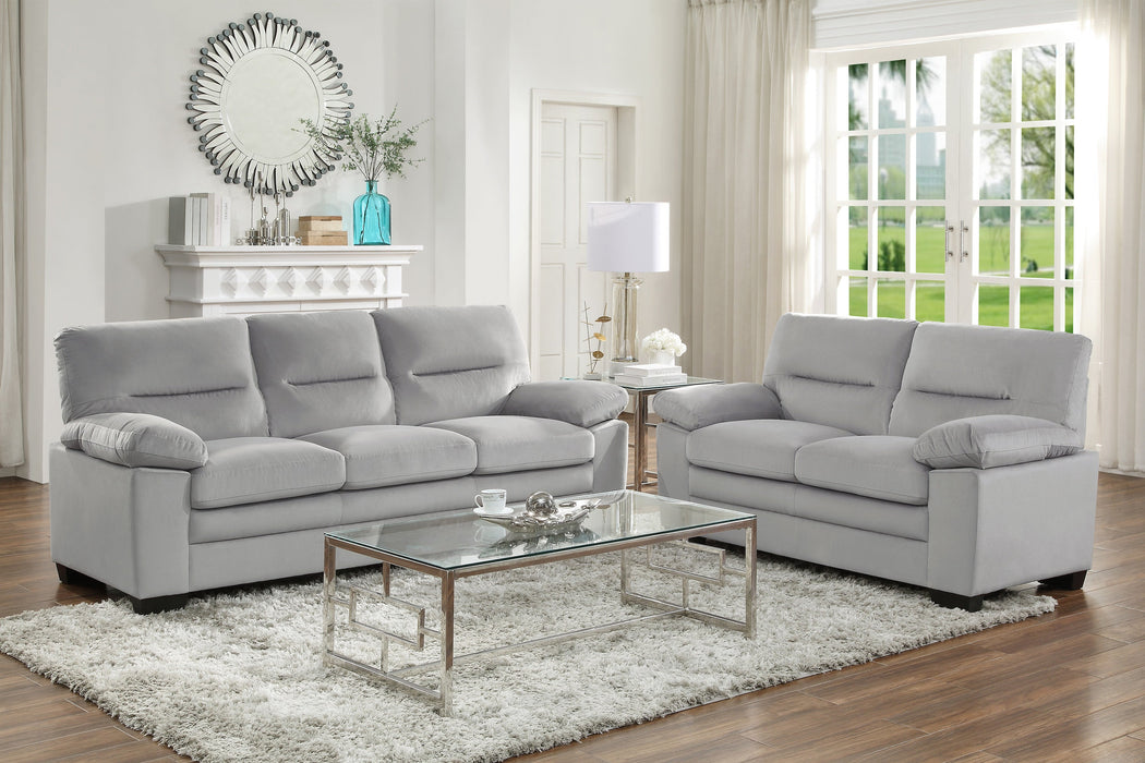 Keighly Gray Loveseat