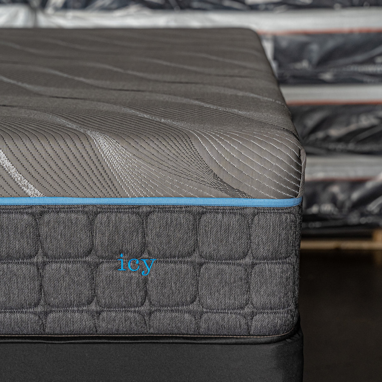 Icy 12' Hybrid Memory Foam Mattress - Premium Cooling Technology
