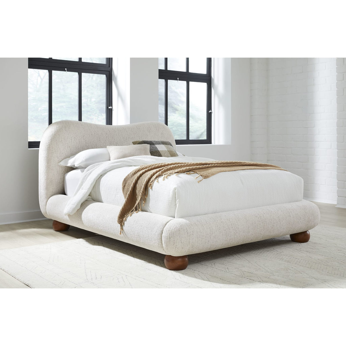 Afra Chenille Upholstered Wood Leg Platform Bed in Chinchilla