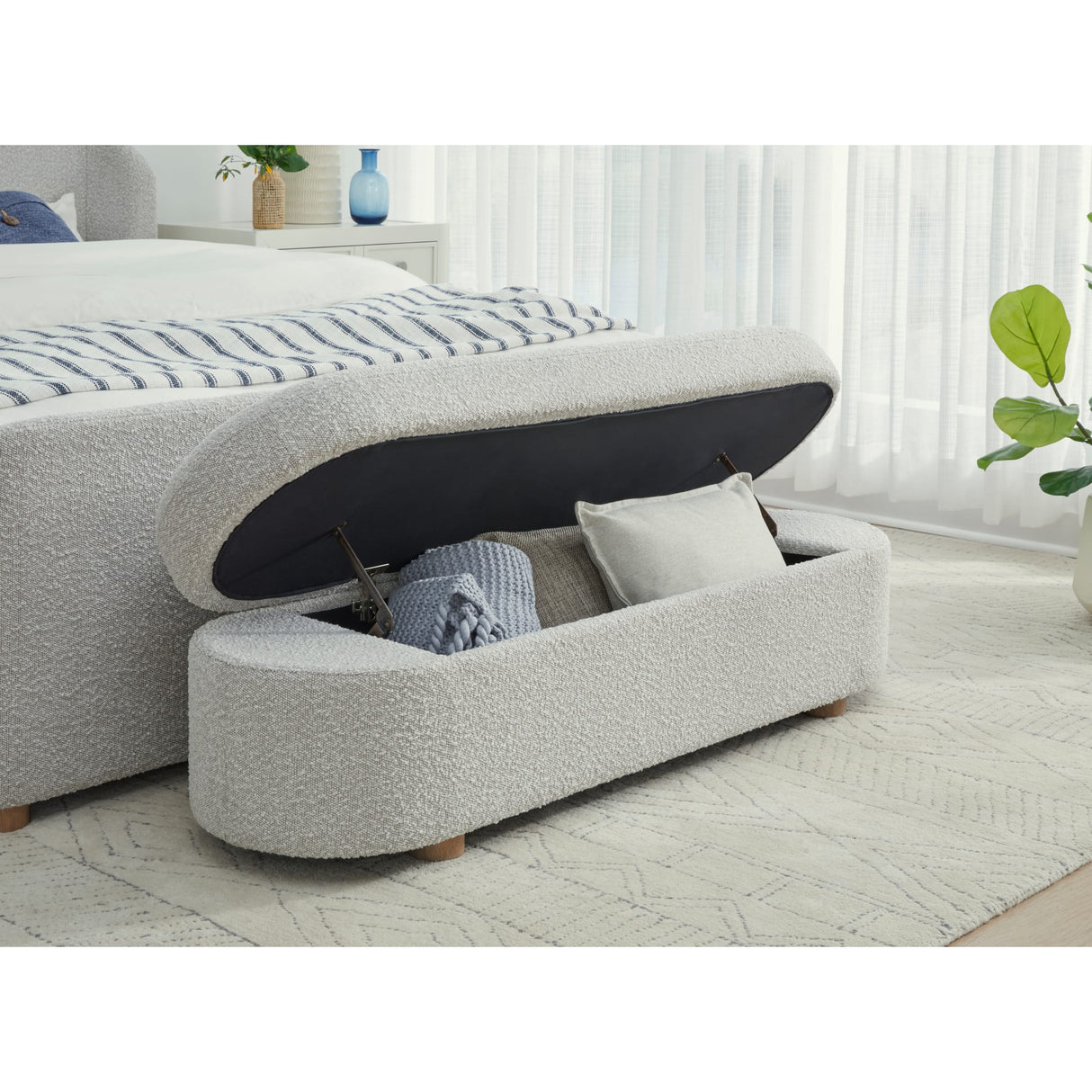 Kiki Upholstered Hinged Storage Bench in Cotton Ball Boucle