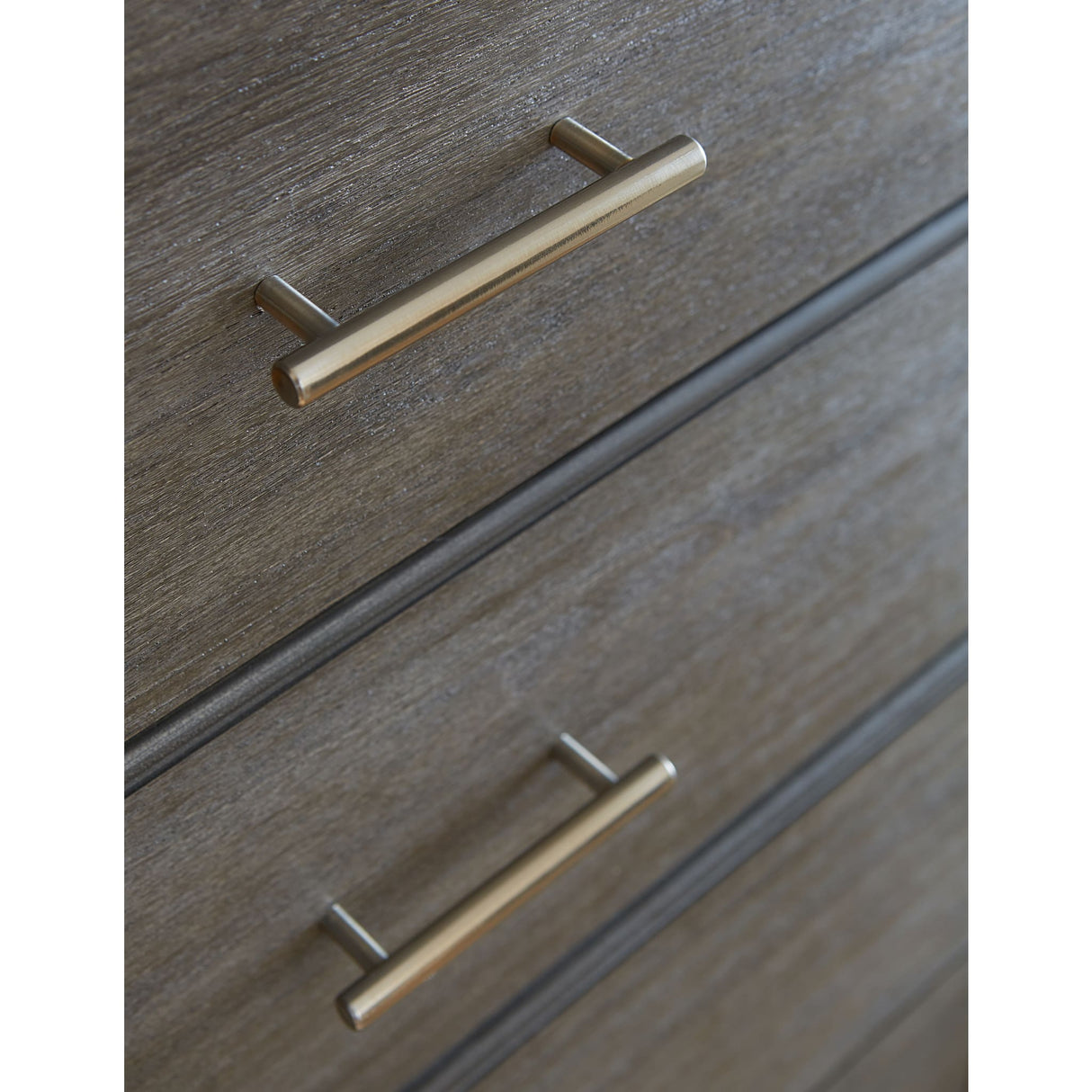 Nevis Five Drawer Chest in Sharkskin (2024)