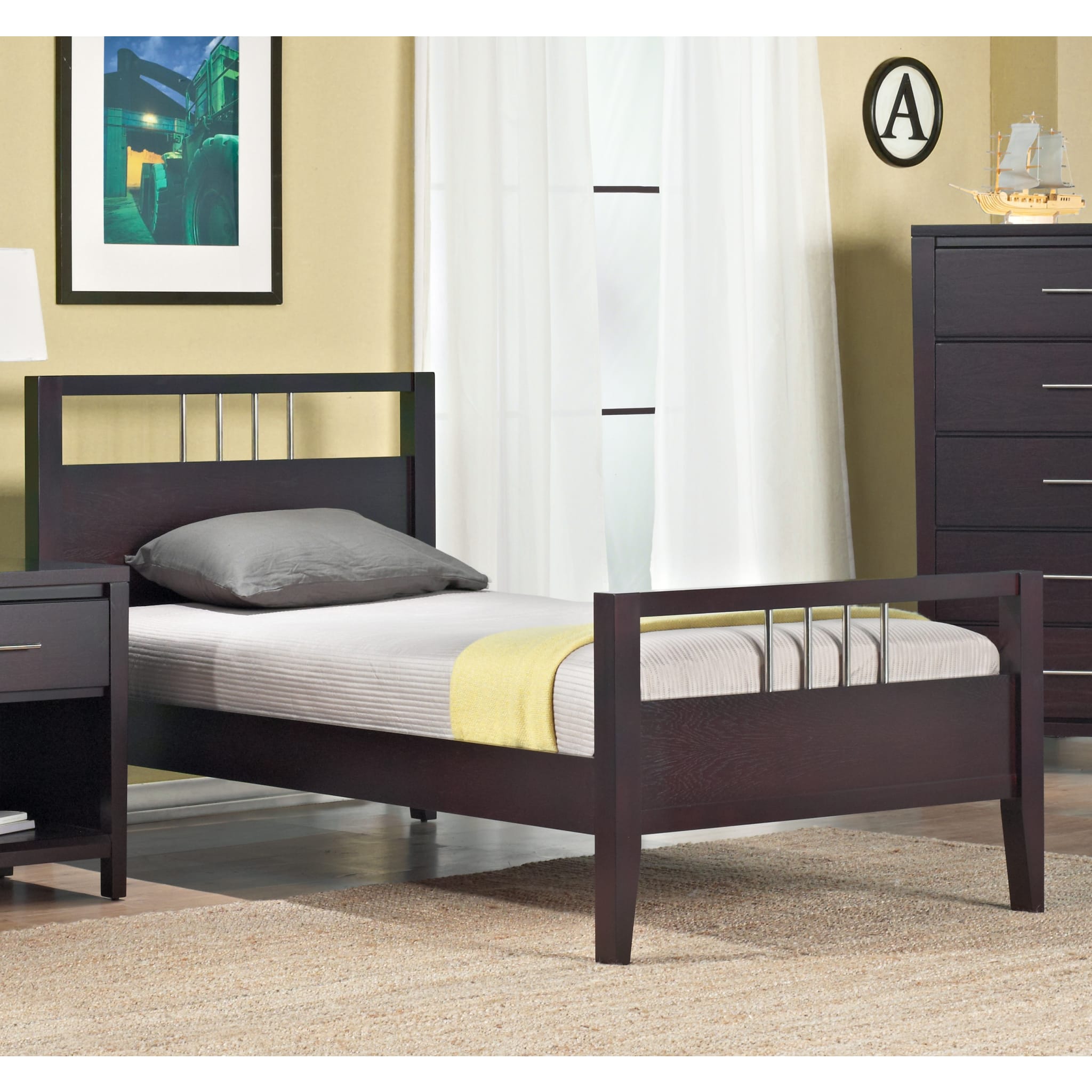 Nevis Wood Platform Bed in Espresso