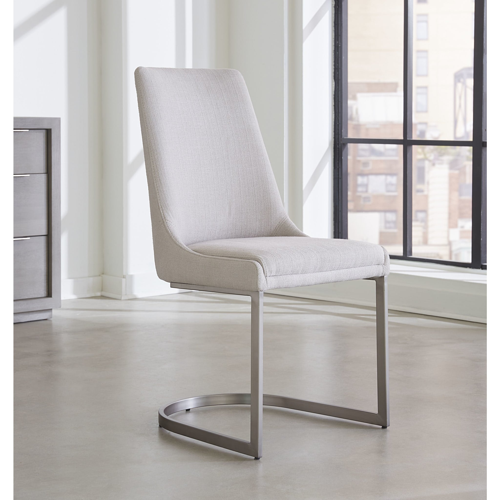 Oxford Chair in Mineral
