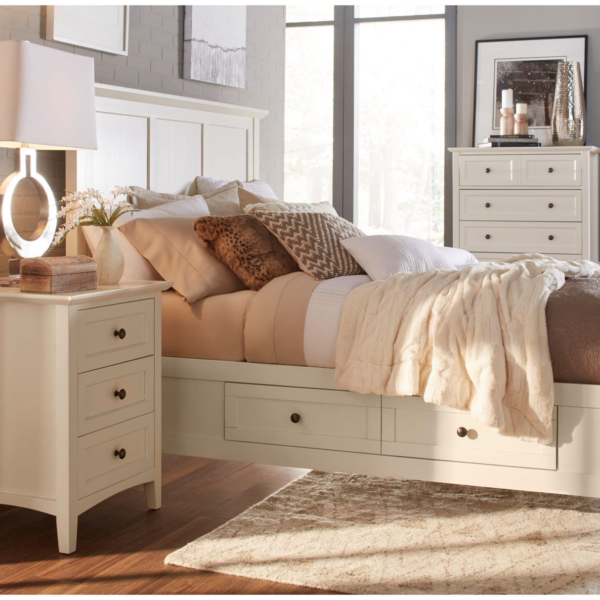 Paragon Three Drawer Nightstand in White