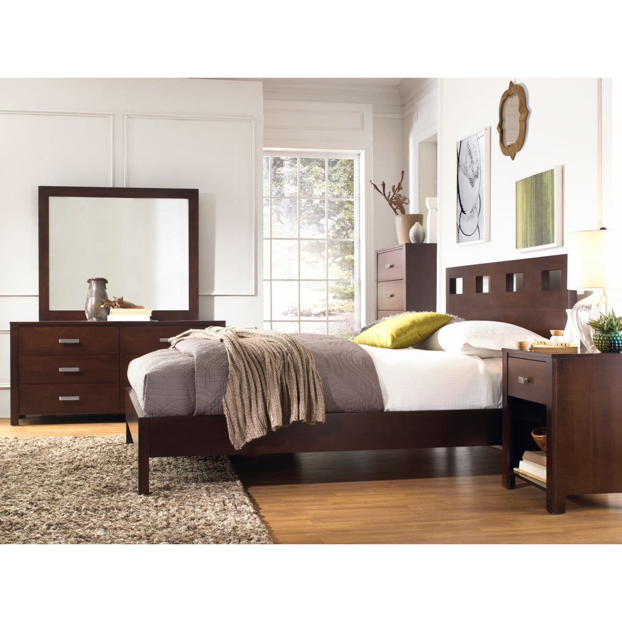 Riva Wood Bed in Chocolate Brown