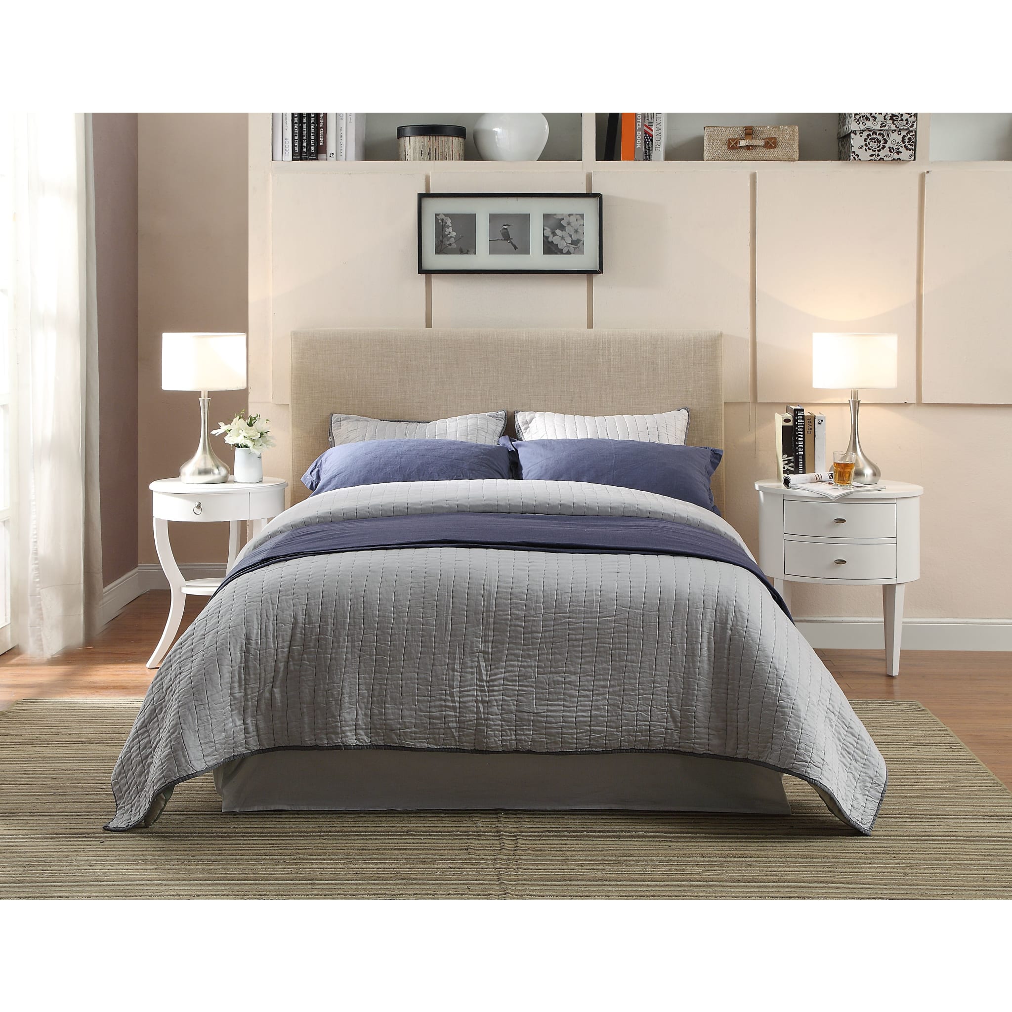 Saint Pierre Upholstered Platform Bed in Toast Linen