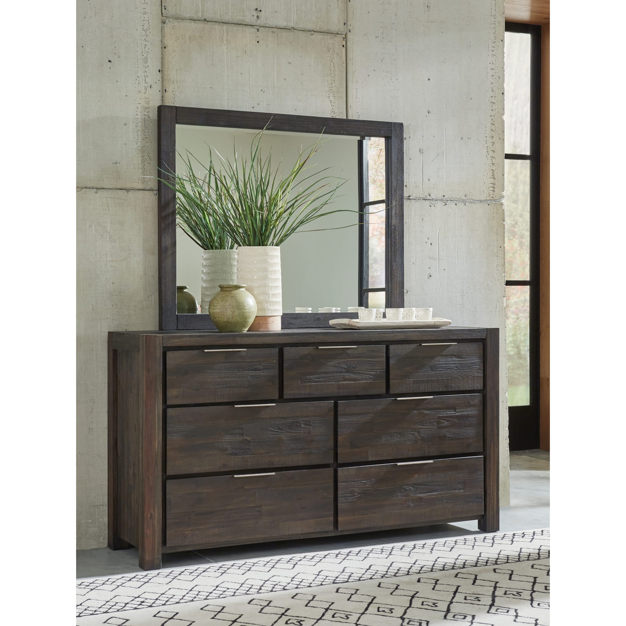 Savanna Seven Drawer Solid Wood Dresser in Coffee Bean (2024)