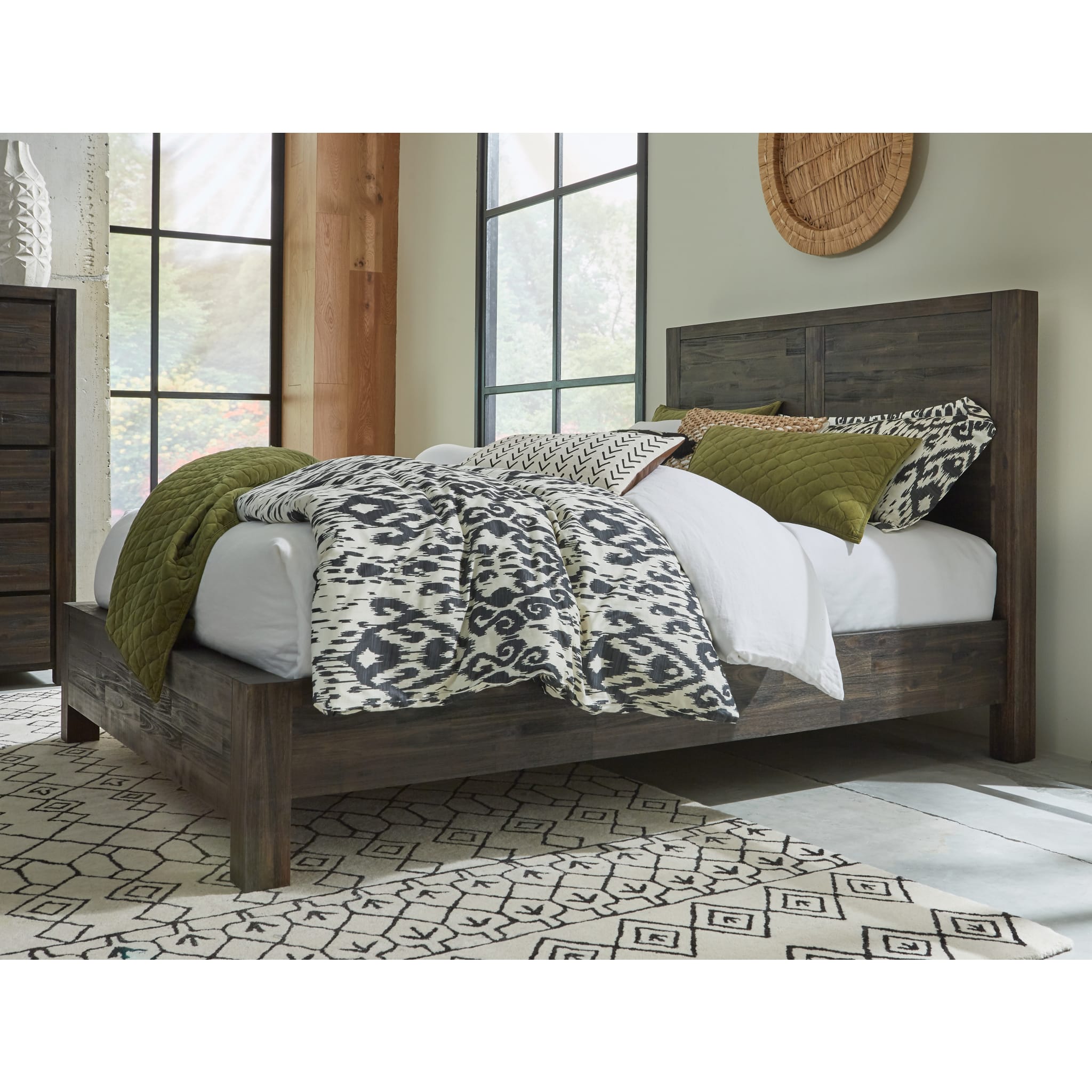 Savanna Solid Wood Platform Bed in Coffee Bean
