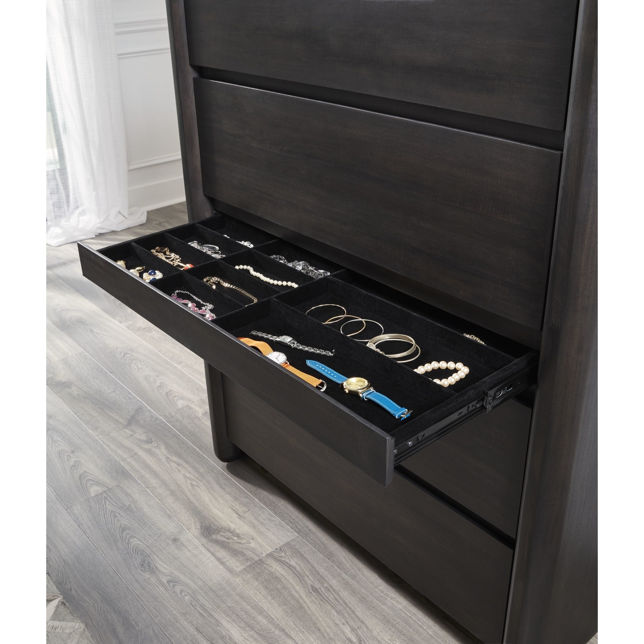 Xolani Five Drawer Acacia Wood Chest with Jewelry Tray in Jaguar