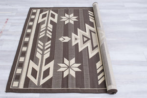 Bahamas 672 Chocolate Rug