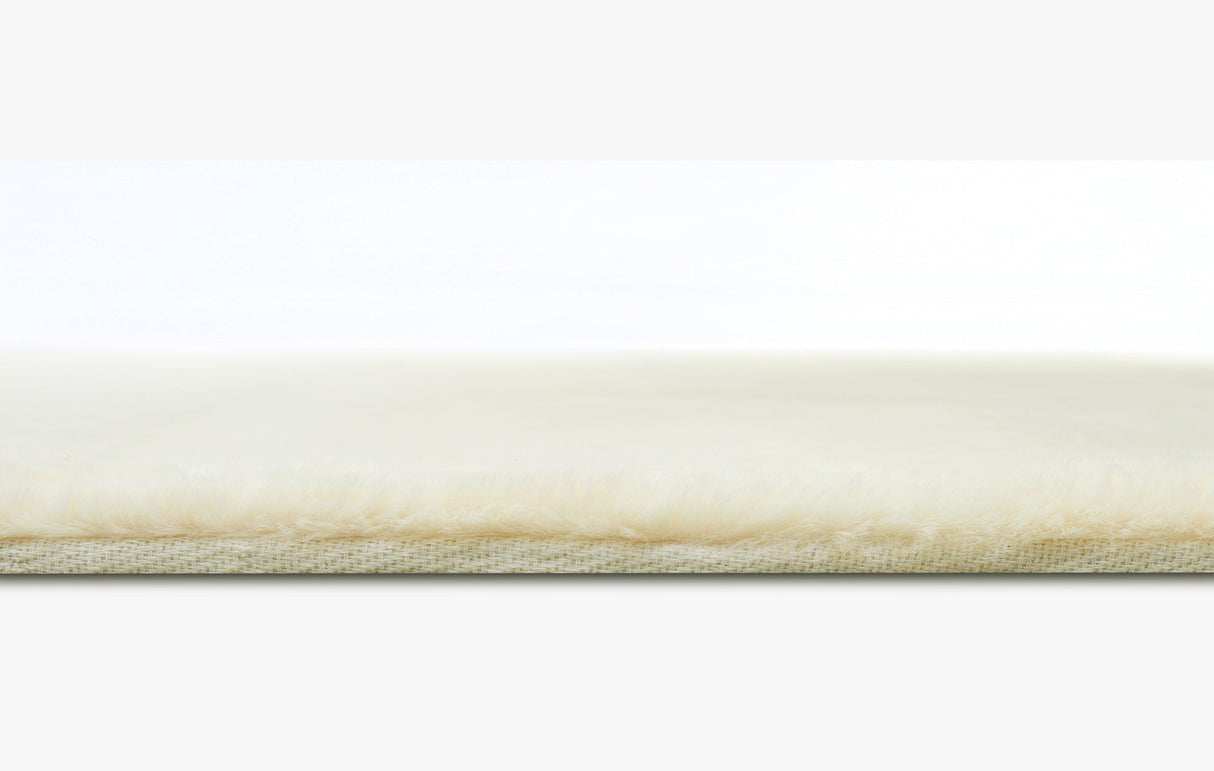 Rabbit Fur Solid Bone Rug