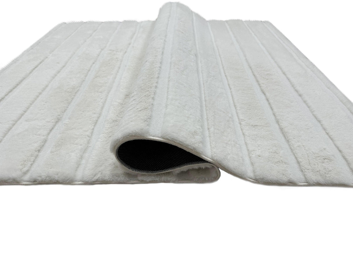 Bunny 52 Sculpted Snow Rug