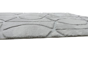 Bunny 55 Sculpted Silver Rug